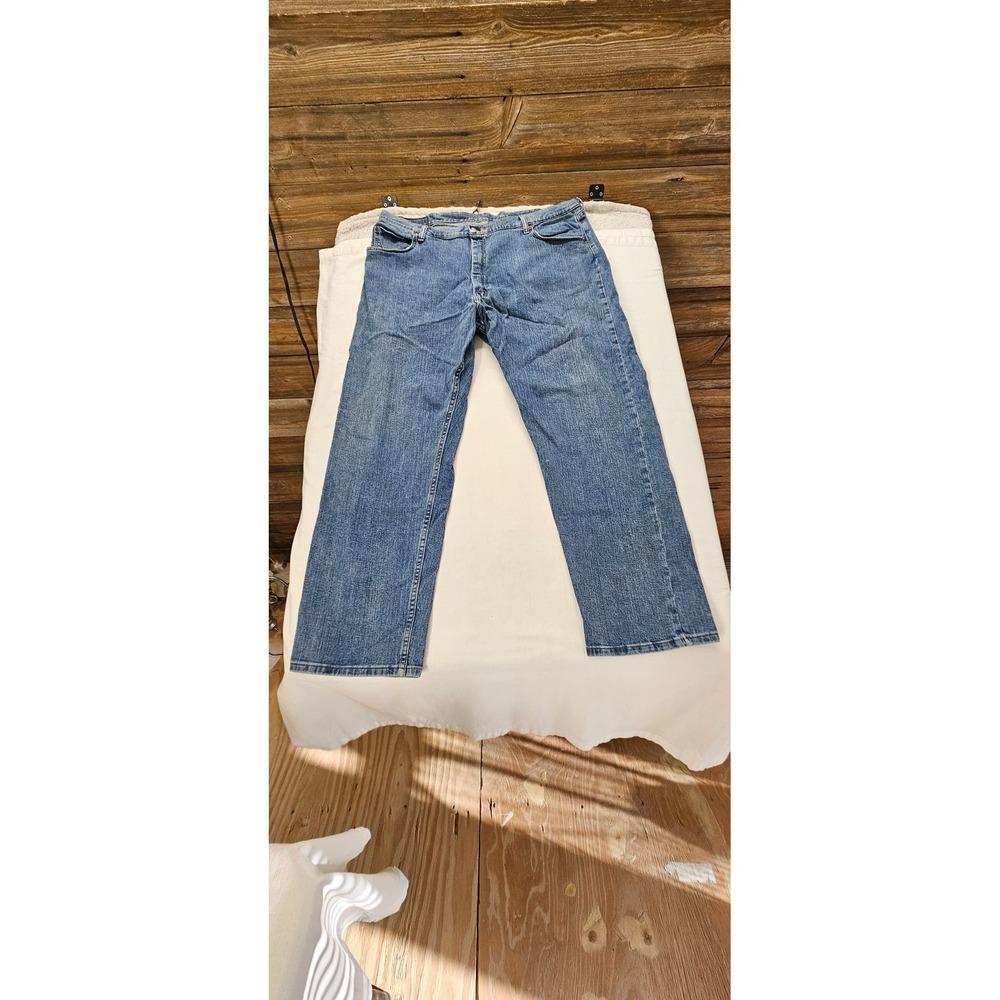 Wrangler Relaxed Fit Jeans Mens 42x30 Medium Wash Blue Denim 9TRLAVS Stretch